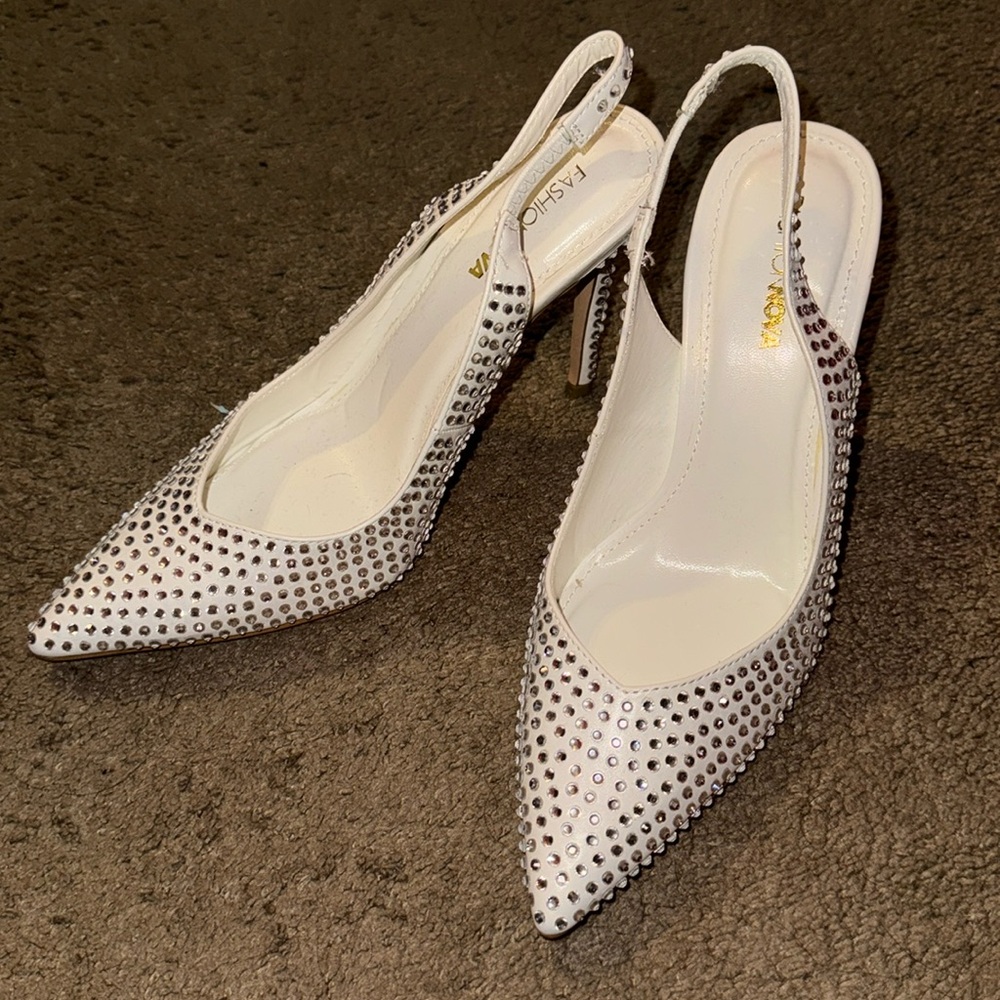 Beautiful rhinestone fashion nova heels